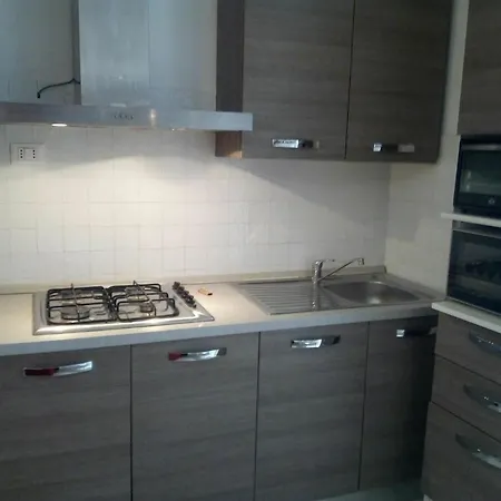 With 2 Bedrooms In La Spezia, With Wonderful View - 4 K Apartment *